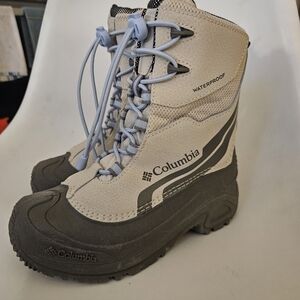 Columbia Youth Bugaboot Plus IV Omni-Heat boots Size US 2 - CM 20